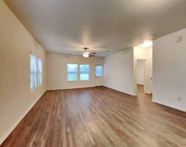 2838 Wisner Circle - Photo Thumbnail 3
