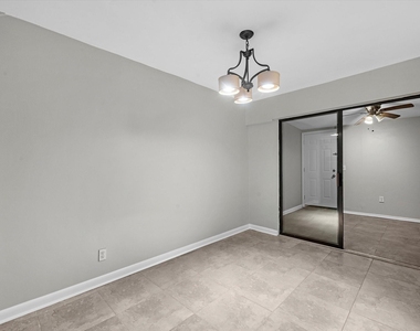 2647 Marilee Ln - Photo Thumbnail 13