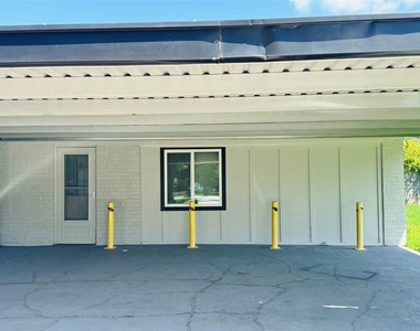 10702 Deval Drive - Photo Thumbnail 13