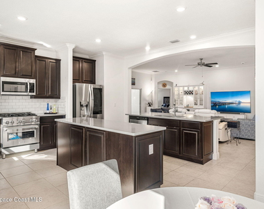 6435 Montserrat Drive - Photo Thumbnail 19