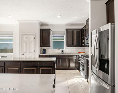 6435 Montserrat Drive - Photo Thumbnail 22