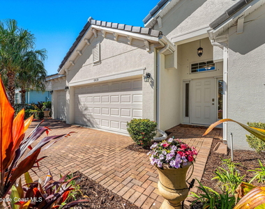 6435 Montserrat Drive - Photo Thumbnail 3