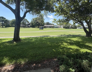 215 Augusta Way - Photo Thumbnail 2