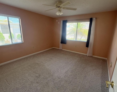 215 Augusta Way - Photo Thumbnail 11