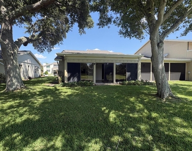 215 Augusta Way - Photo Thumbnail 25