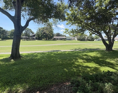 215 Augusta Way - Photo Thumbnail 21
