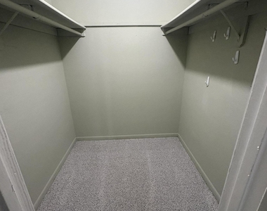 215 Augusta Way - Photo Thumbnail 15