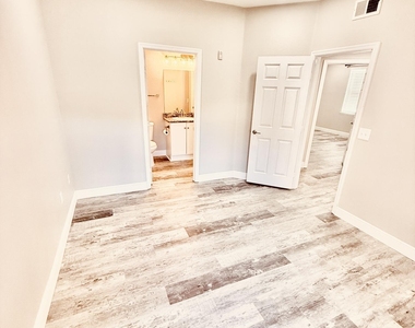 5693 Star Rush Drive - Photo Thumbnail 18