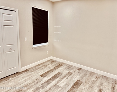 5693 Star Rush Drive - Photo Thumbnail 16
