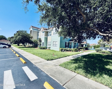 5693 Star Rush Drive - Photo Thumbnail 28