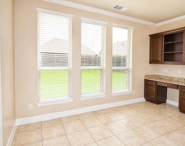 7703 Reflection View Lane - Photo Thumbnail 5