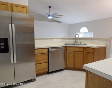 249 Higgins Avenue Nw - Photo Thumbnail 13