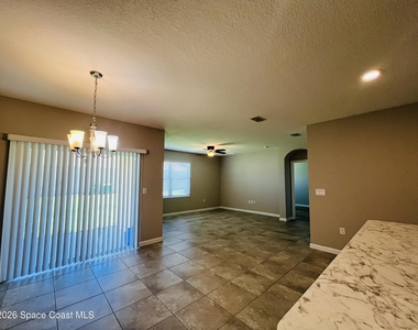 420 Sorrento Drive - Photo Thumbnail 6
