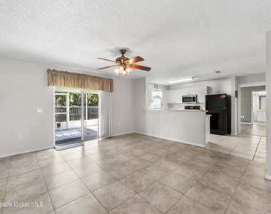 1324 Mandys Court - Photo Thumbnail 6