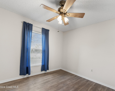 1324 Mandys Court - Photo Thumbnail 12