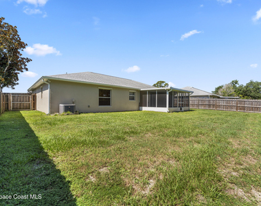 1324 Mandys Court - Photo Thumbnail 19