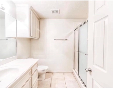 614 Foster Street - Photo Thumbnail 14