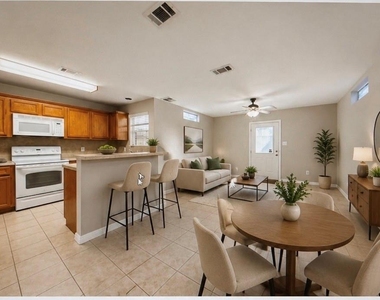 614 Foster Street - Photo Thumbnail 5