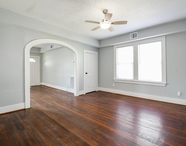 3015 Isabella Street - Photo Thumbnail 10
