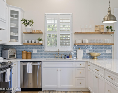 6774 Angeles Road - Photo Thumbnail 18