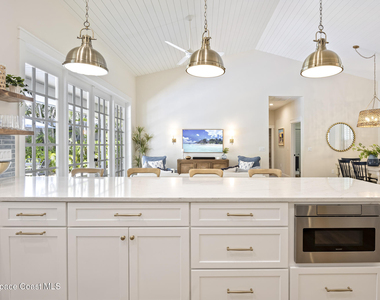 6774 Angeles Road - Photo Thumbnail 19