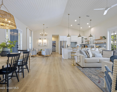 6774 Angeles Road - Photo Thumbnail 3