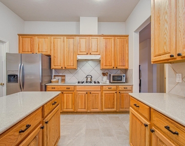 17611 Emerald Garden Lane - Photo Thumbnail 17