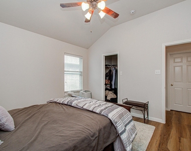 17611 Emerald Garden Lane - Photo Thumbnail 25