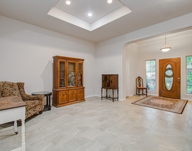 17611 Emerald Garden Lane - Photo Thumbnail 6