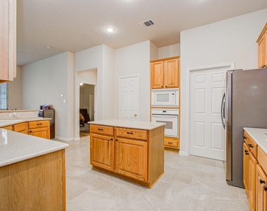 17611 Emerald Garden Lane - Photo Thumbnail 19