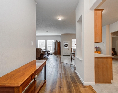 17611 Emerald Garden Lane - Photo Thumbnail 11