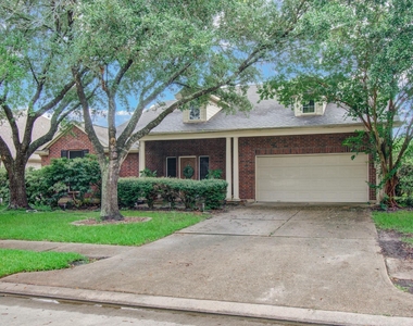 17611 Emerald Garden Lane - Photo Thumbnail 1