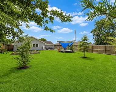 711 Kalmer Street - Photo Thumbnail 20