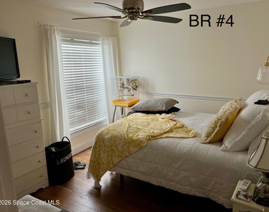 4130 Orion Way - Photo Thumbnail 3