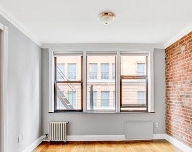East 26 Street - Photo Thumbnail 2