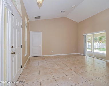 113 Stony Point Drive - Photo Thumbnail 7