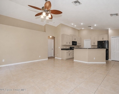 113 Stony Point Drive - Photo Thumbnail 14