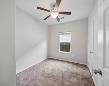 396 Westchase - Photo Thumbnail 14