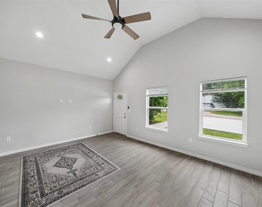 396 Westchase - Photo Thumbnail 2