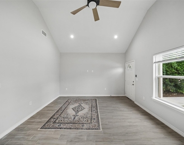 396 Westchase - Photo Thumbnail 3