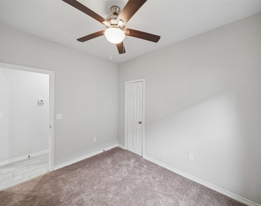 396 Westchase - Photo Thumbnail 11