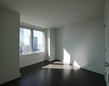 10th Avenue - Photo Thumbnail 1