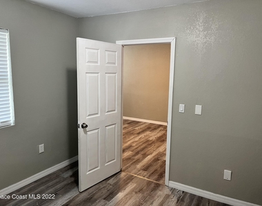 701 Tropic Street - Photo Thumbnail 9