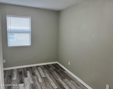 701 Tropic Street - Photo Thumbnail 8