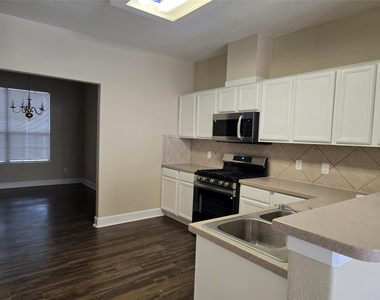 15427 Fir Woods Lane - Photo Thumbnail 3