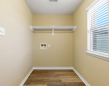 1230 Grassy View Drive - Photo Thumbnail 34