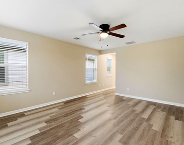 1230 Grassy View Drive - Photo Thumbnail 30