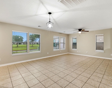 1230 Grassy View Drive - Photo Thumbnail 9