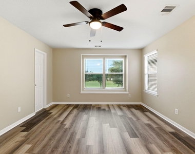 1230 Grassy View Drive - Photo Thumbnail 27