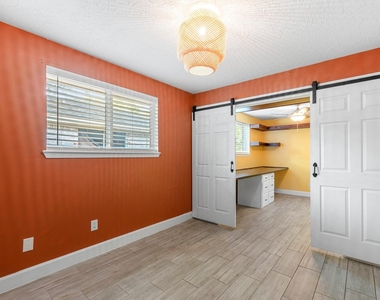 3010 Westerland Drive - Photo Thumbnail 34